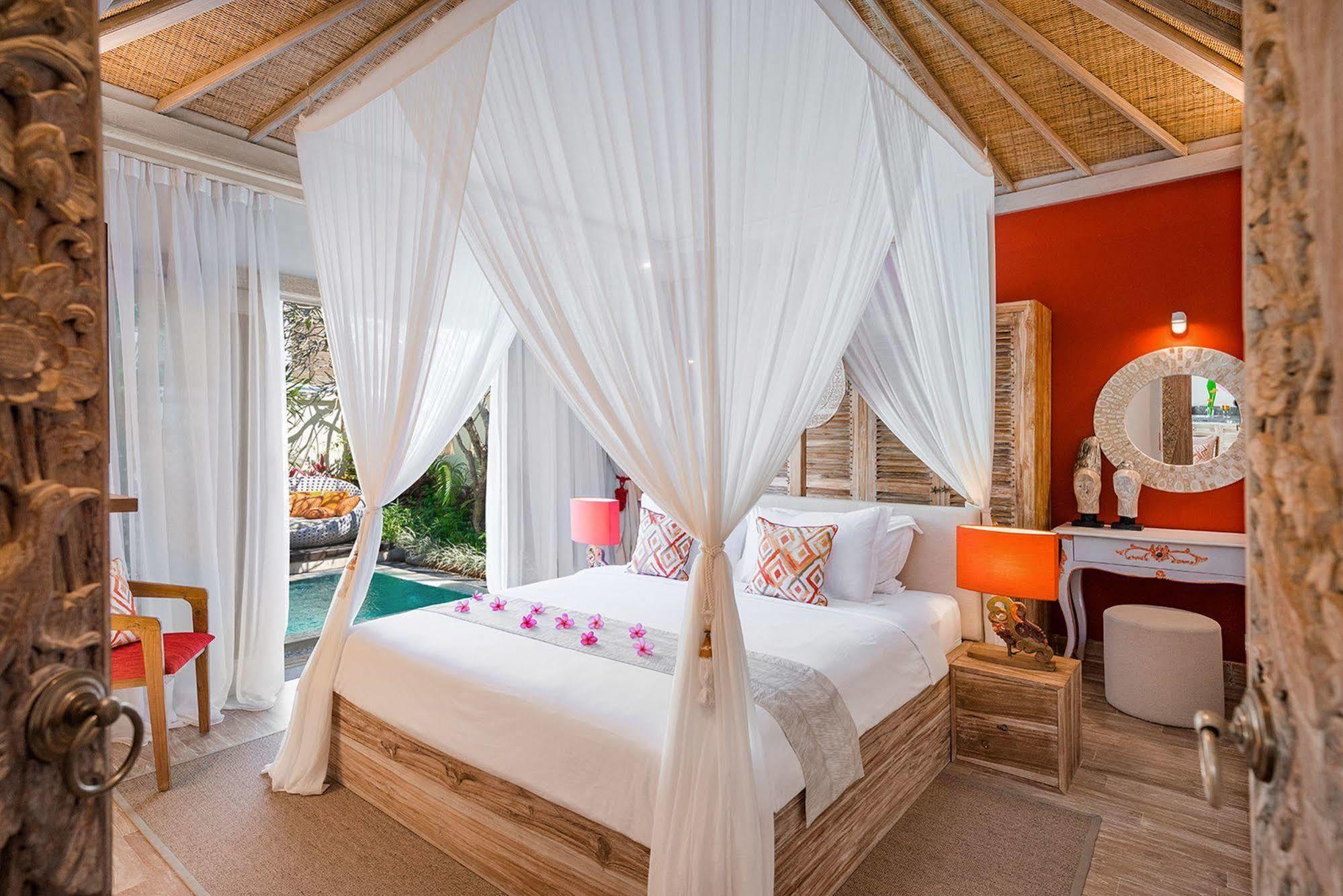 4S Villas At Seminyak Square Экстерьер фото